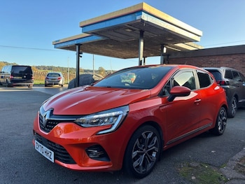 Used Renault Clio 2020 for sale - 76650310: Photo