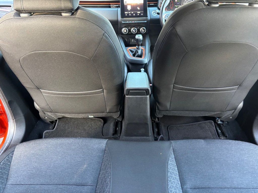 Used Renault Clio 2020 for sale - 76650310: Photo 32