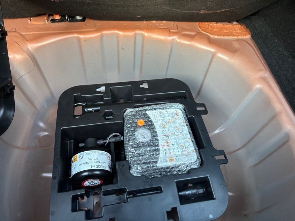 Used Renault Clio 2020 for sale - 76650310: Photo 34