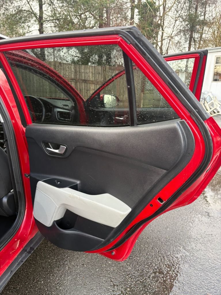 Used Kia Stonic 2019 for sale - 77422510: Photo 20