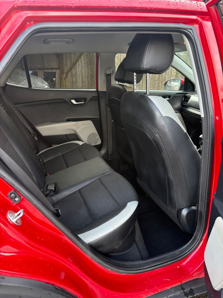 Used Kia Stonic 2019 for sale - 77422510: Photo 23