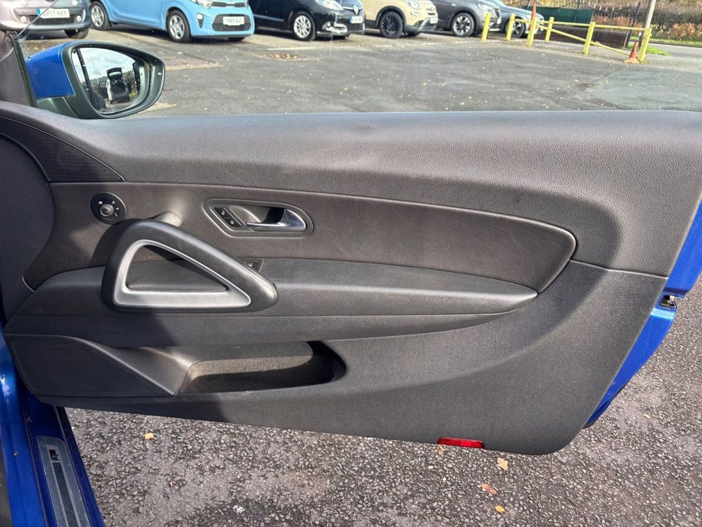 Used Volkswagen Scirocco 2015 for sale - 76650306: Photo 24