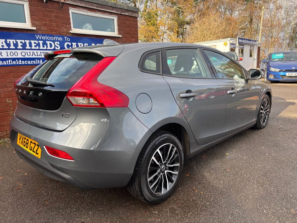 Used Volvo V40 2018 for sale - 76698854: Photo 13