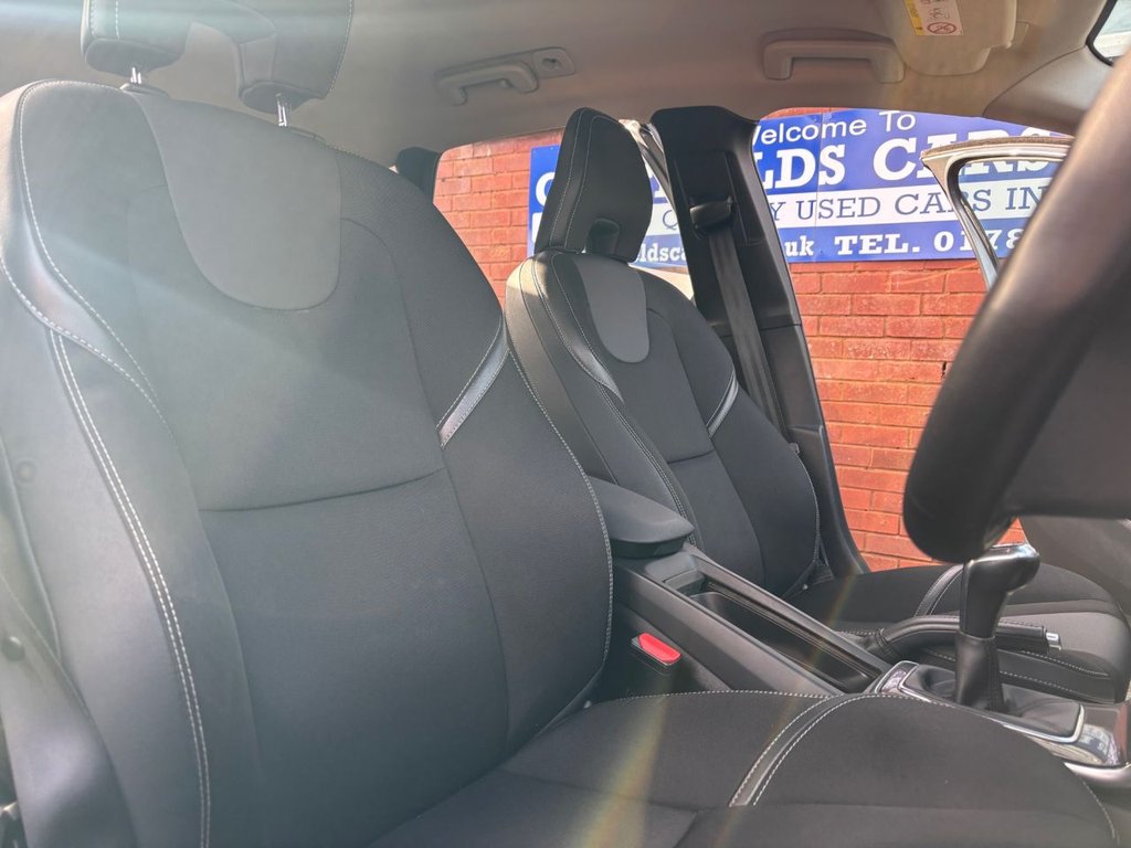 Used Volvo V40 2018 for sale - 76698854: Photo 22