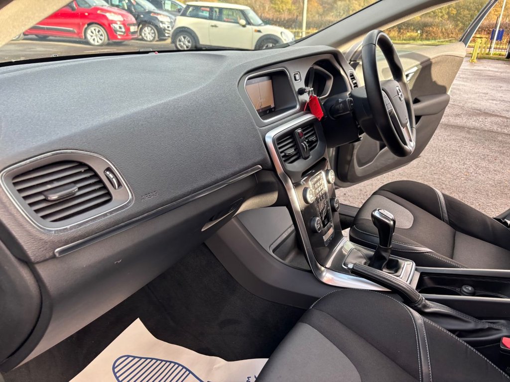 Used Volvo V40 2018 for sale - 76698854: Photo 34