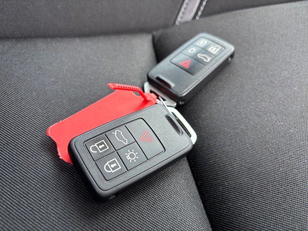 Used Volvo V40 2018 for sale - 76698854: Photo 45