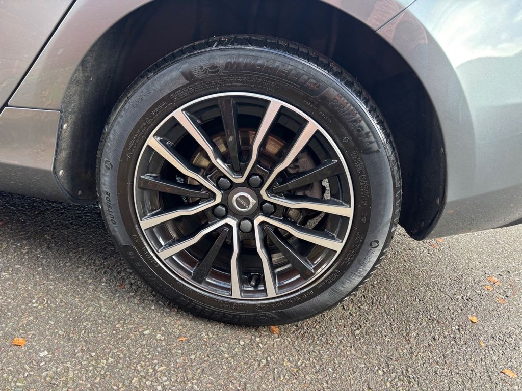 Used Volvo V40 2018 for sale - 76698854: Photo 48