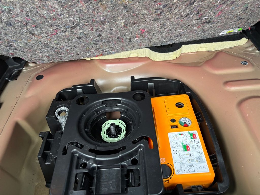 Used Citroen C3 Picasso 2015 for sale - 77594073: Photo 32