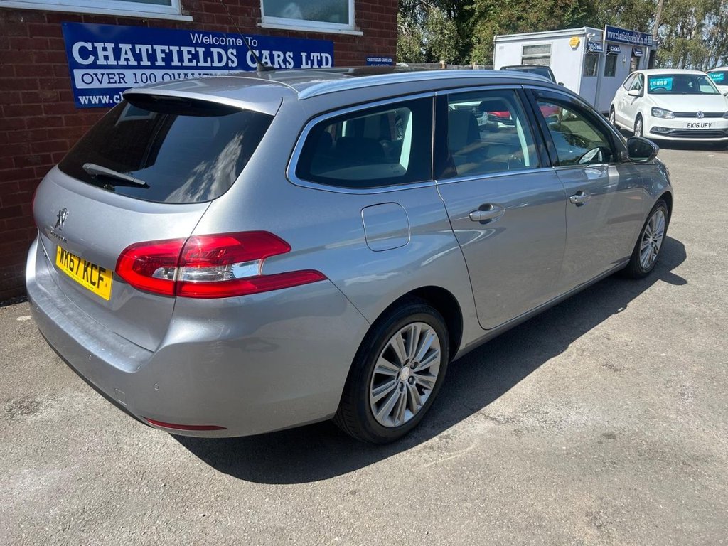 Used Peugeot 308 2017 for sale - 76650315: Photo 3