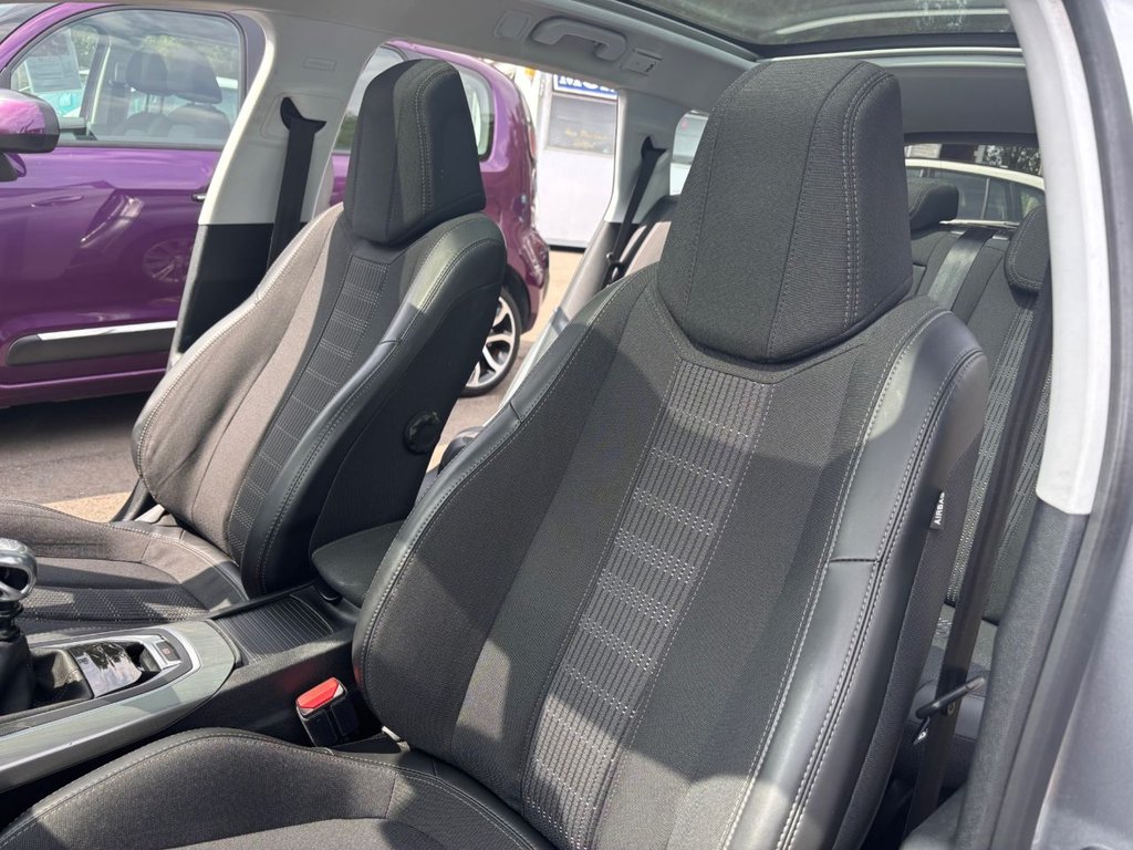 Used Peugeot 308 2017 for sale - 76650315: Photo 35