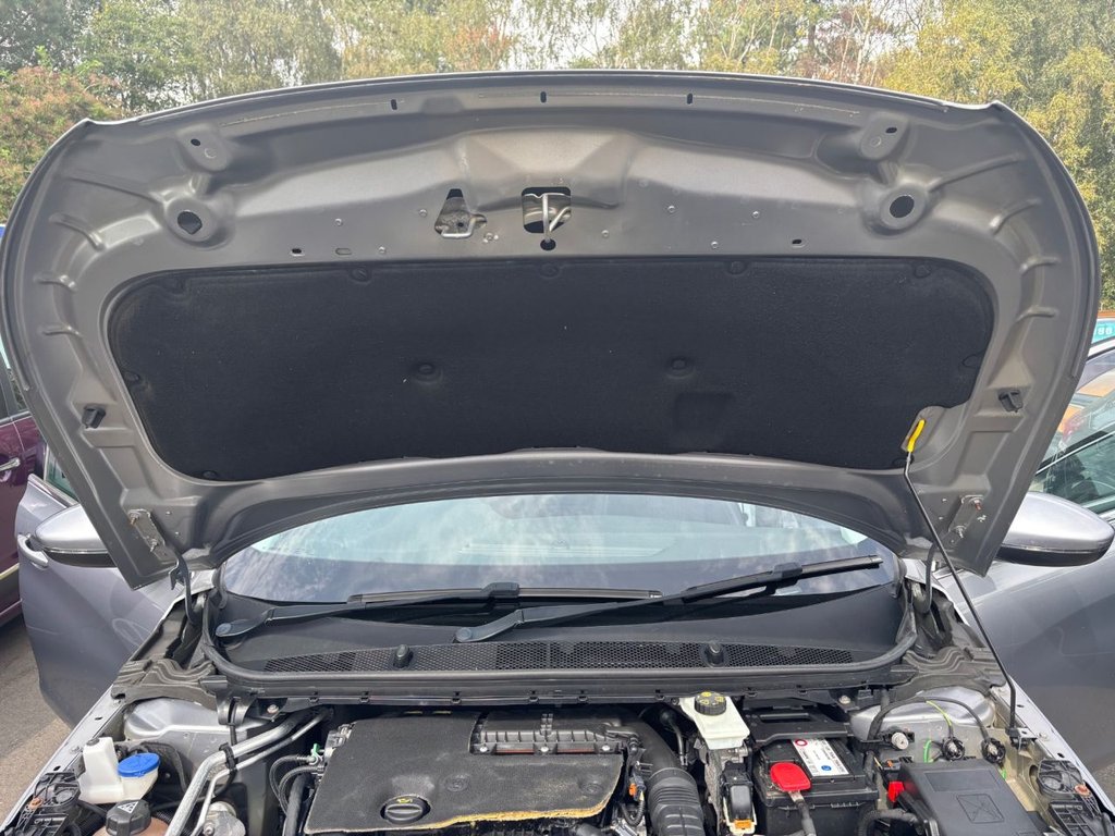 Used Peugeot 308 2017 for sale - 76650315: Photo 39