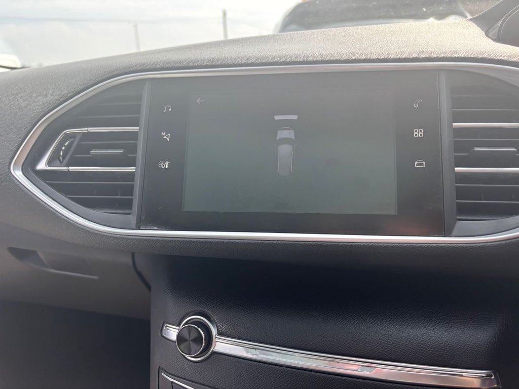 Used Peugeot 308 2017 for sale - 76650315: Photo 42