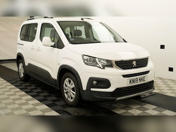 2019 (19) - 1.5 BlueHDi Allure Standard MPV 5dr Diesel Manual Euro 6 (s/s) (130 ps)