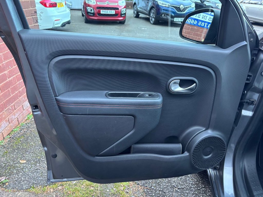 Used Renault Twingo 2017 for sale - 76650312: Photo 38