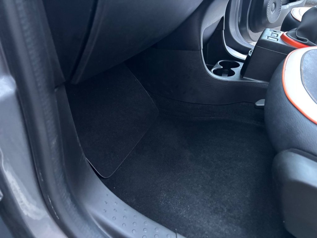 Used Renault Twingo 2017 for sale - 76650312: Photo 43