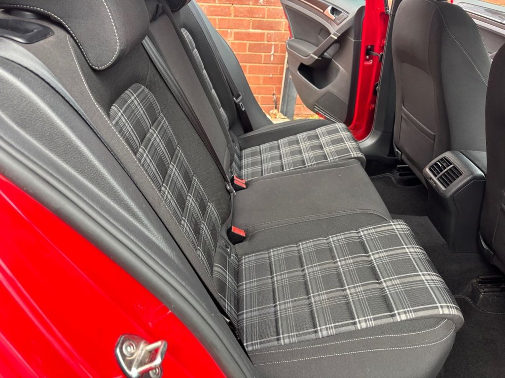 Used Volkswagen Golf 2017 for sale - 76650319: Photo 24