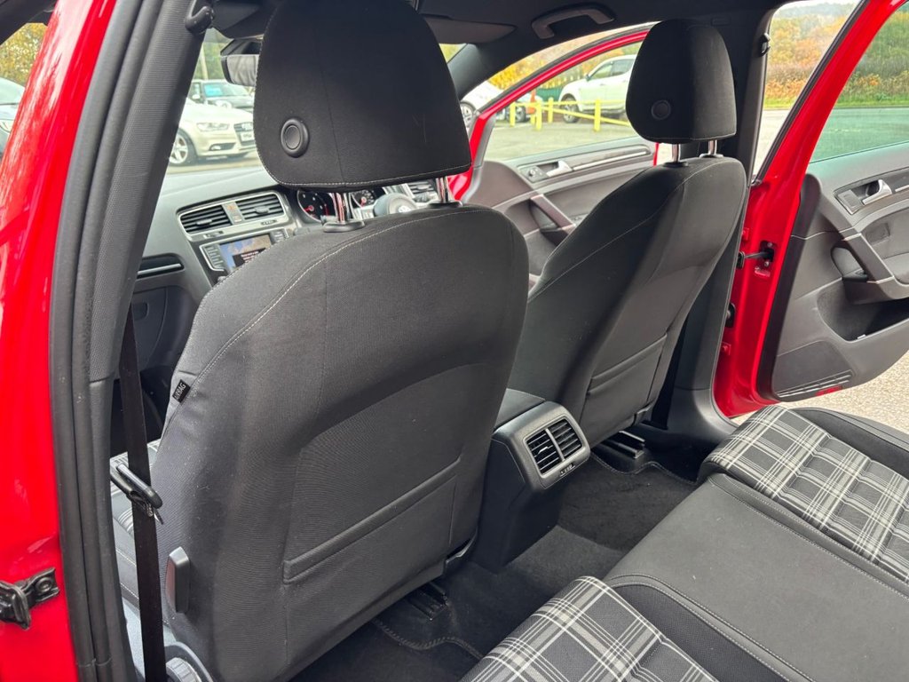 Used Volkswagen Golf 2017 for sale - 76650319: Photo 33