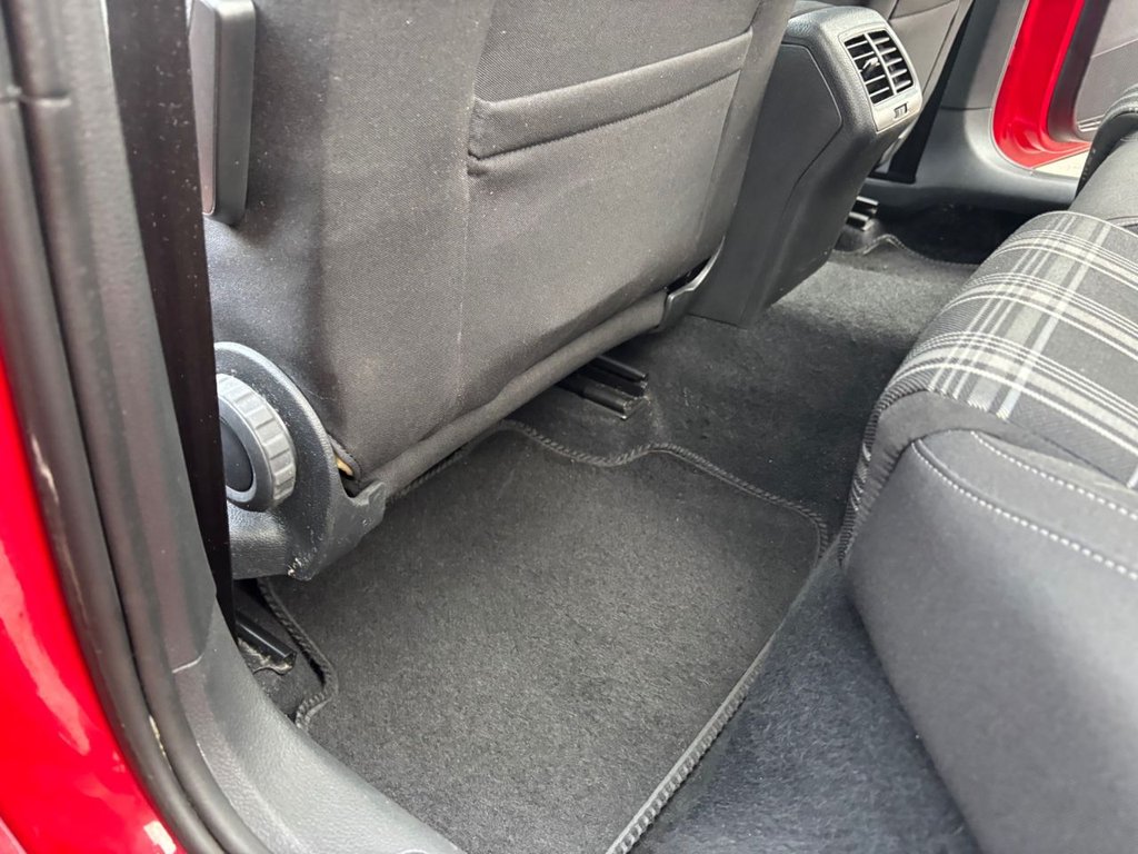 Used Volkswagen Golf 2017 for sale - 76650319: Photo 34