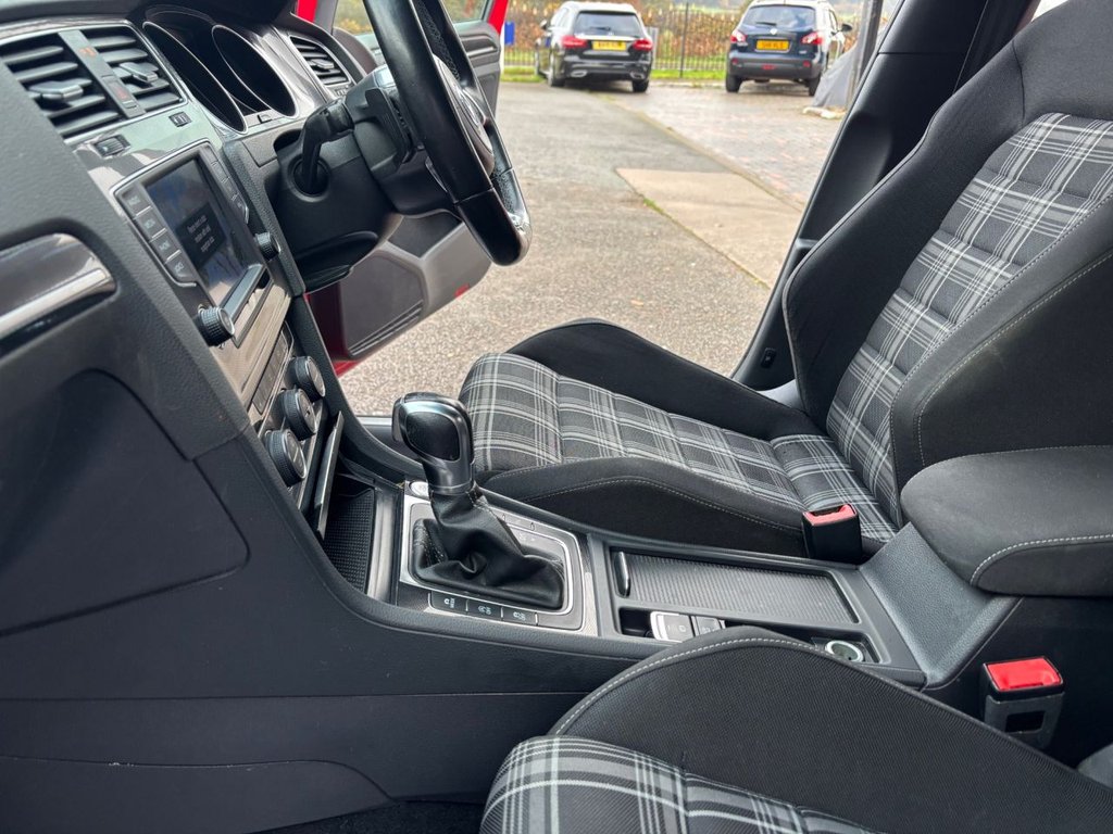 Used Volkswagen Golf 2017 for sale - 76650319: Photo 39