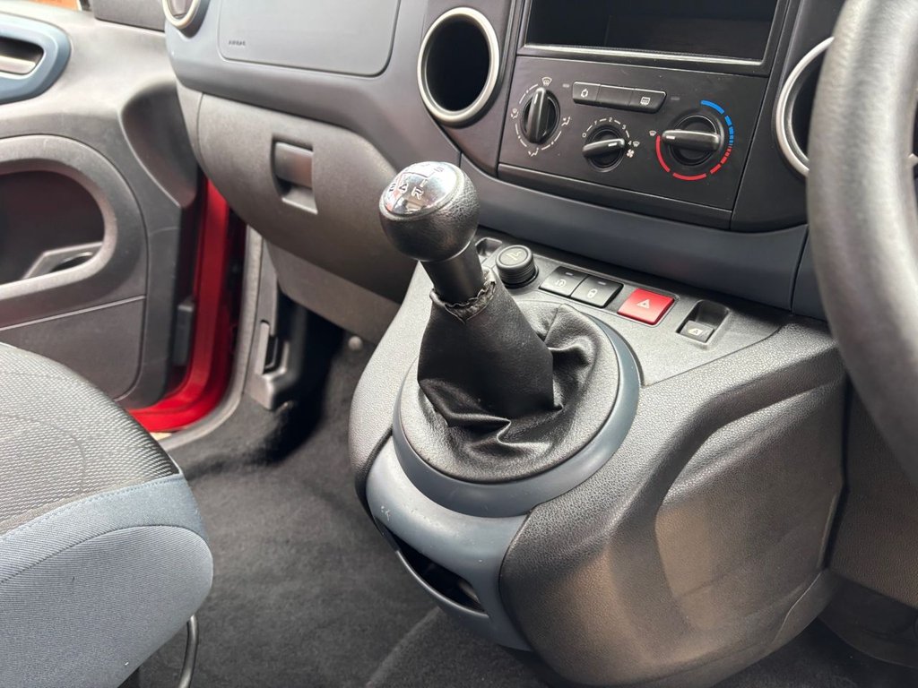 Used Peugeot Partner Tepee 2010 for sale - 76650317: Photo 14