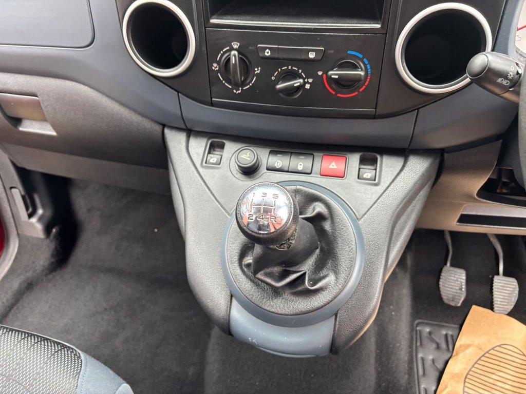 Used Peugeot Partner Tepee 2010 for sale - 76650317: Photo 17