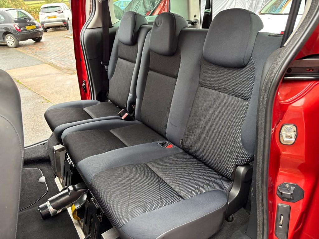 Used Peugeot Partner Tepee 2010 for sale - 76650317: Photo 25