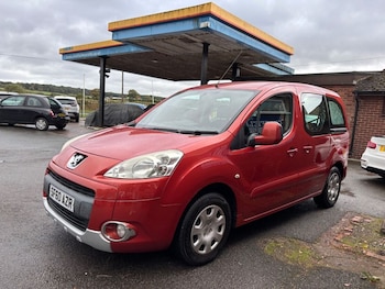 Used Peugeot Partner Tepee 2010 for sale - 76650317: Photo