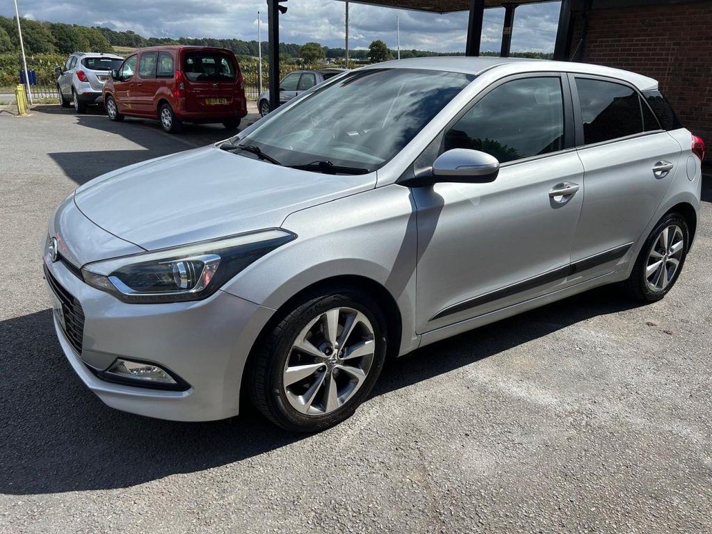 Used Hyundai i20 2016 for sale - 76650313: Photo 2