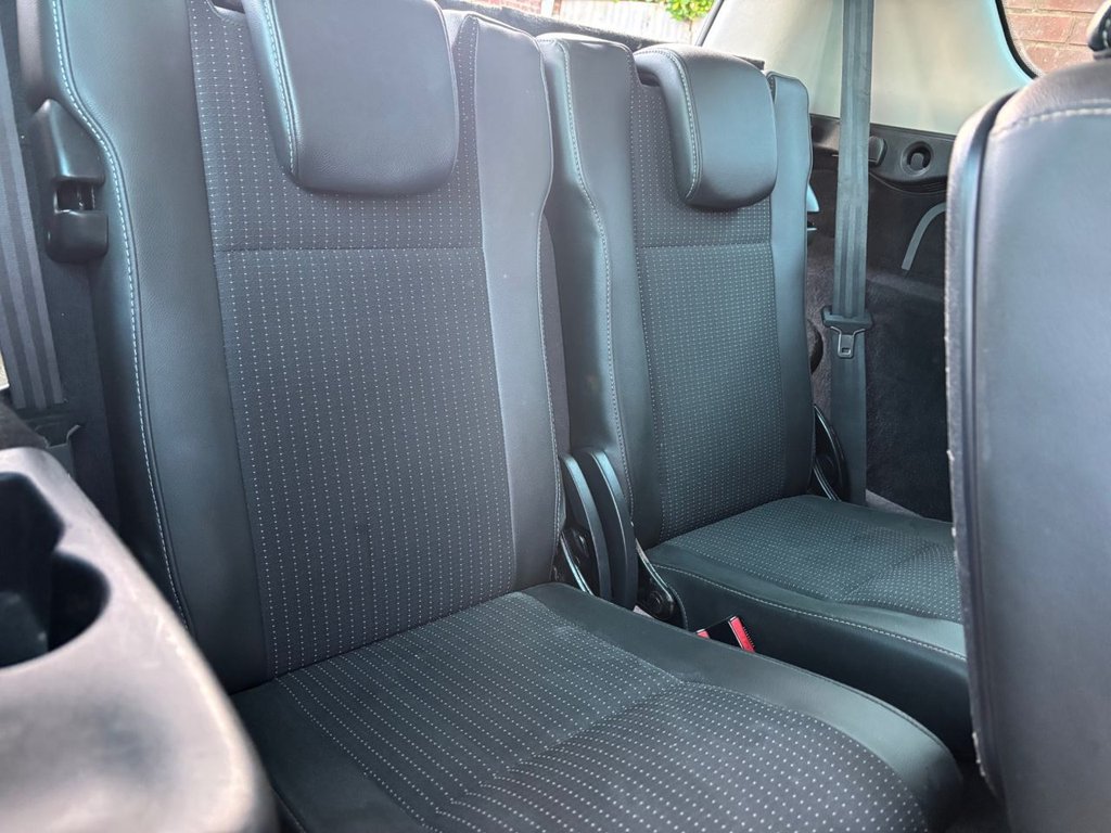 Used Renault Grand Scenic 2015 for sale - 76650311: Photo 32