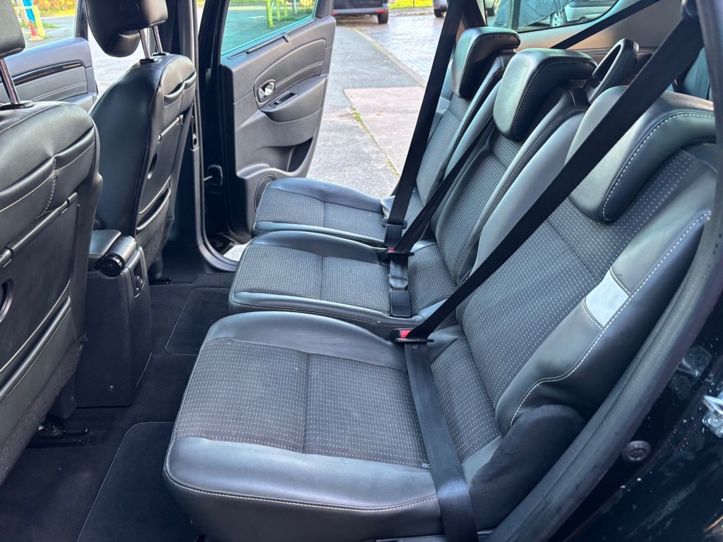 Used Renault Grand Scenic 2015 for sale - 76650311: Photo 35