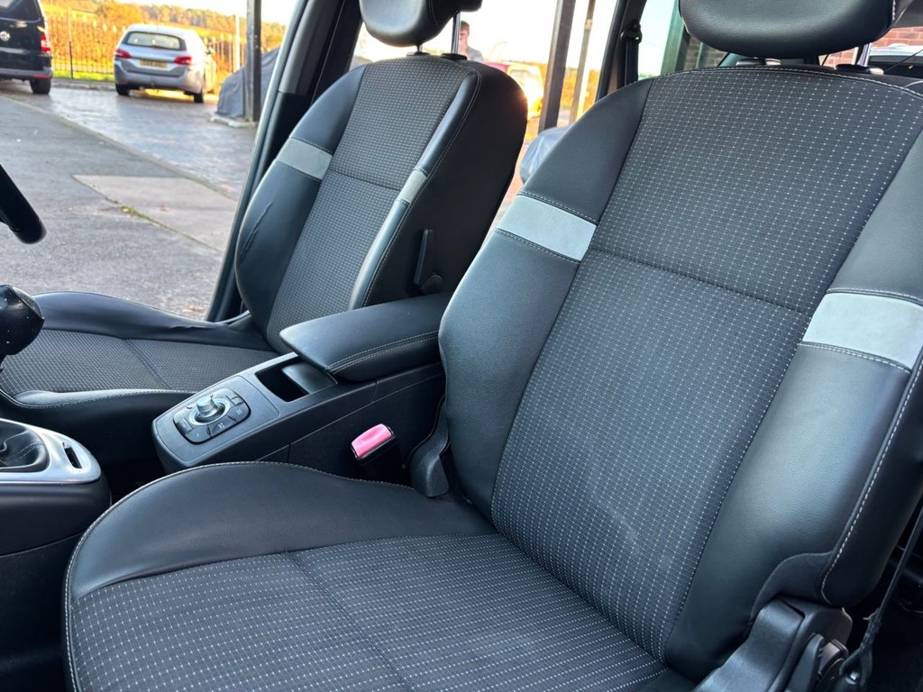 Used Renault Grand Scenic 2015 for sale - 76650311: Photo 41