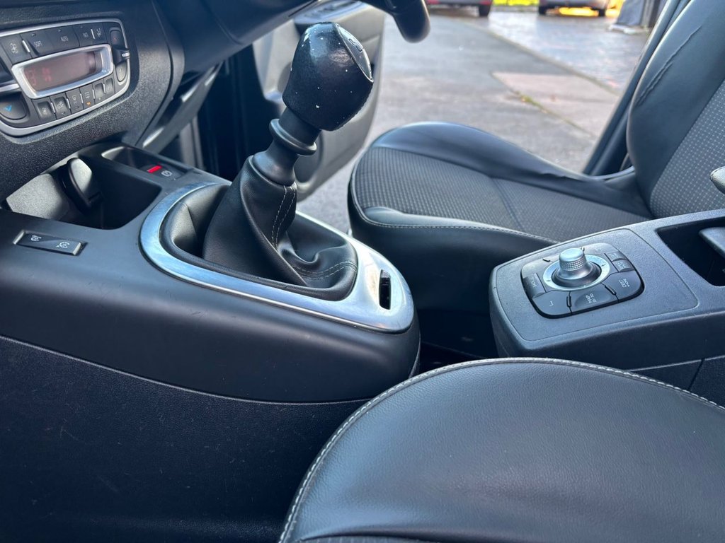 Used Renault Grand Scenic 2015 for sale - 76650311: Photo 44