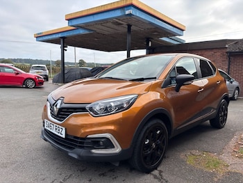 Used Renault Captur 2018 for sale - 76650316: Photo