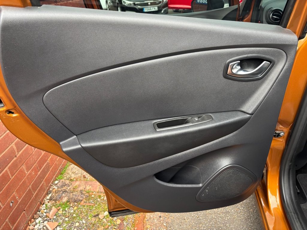 Used Renault Captur 2018 for sale - 76650316: Photo 35