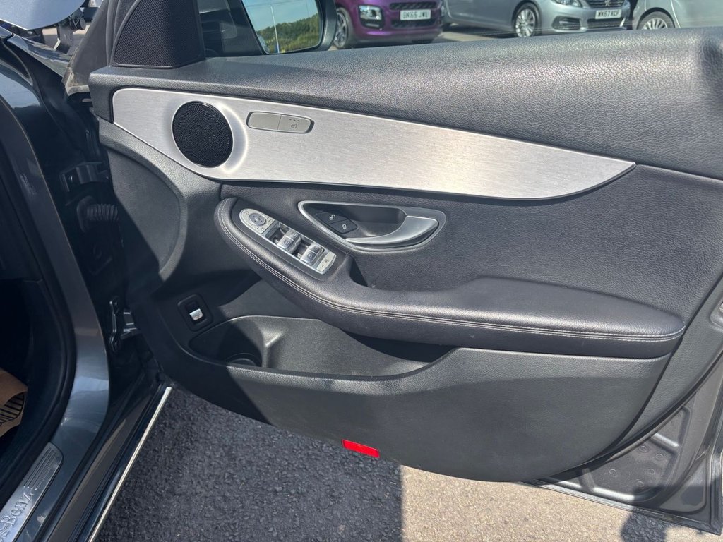 Used Mercedes-Benz C Class 2019 for sale - 76650314: Photo 8