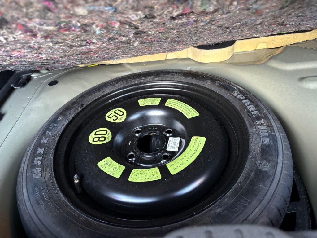 Used Citroen C3 Picasso 2017 for sale - 76650305: Photo 31