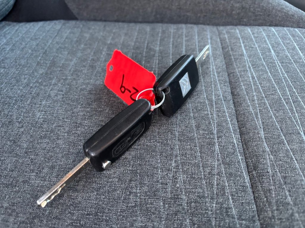 Used Citroen C3 Picasso 2017 for sale - 76650305: Photo 49