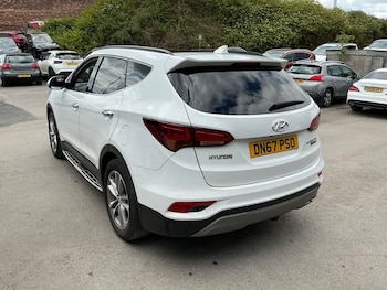 Used Hyundai Santa Fe 2017 for sale - 78525307: Photo