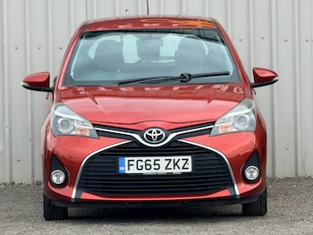 Used Toyota Yaris 2015 for sale - 79473769: Photo