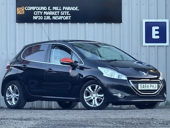 Used Peugeot 208 2014 for sale - 79400883: Photo