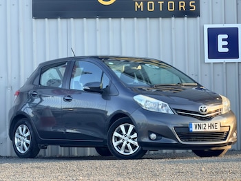 Used Toyota Yaris 2012 for sale - 79610189: Photo