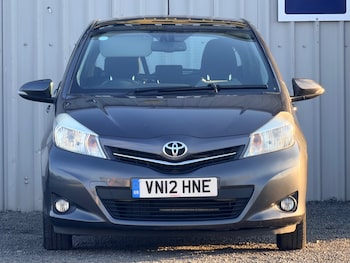 Used Toyota Yaris 2012 for sale - 79610189: Photo