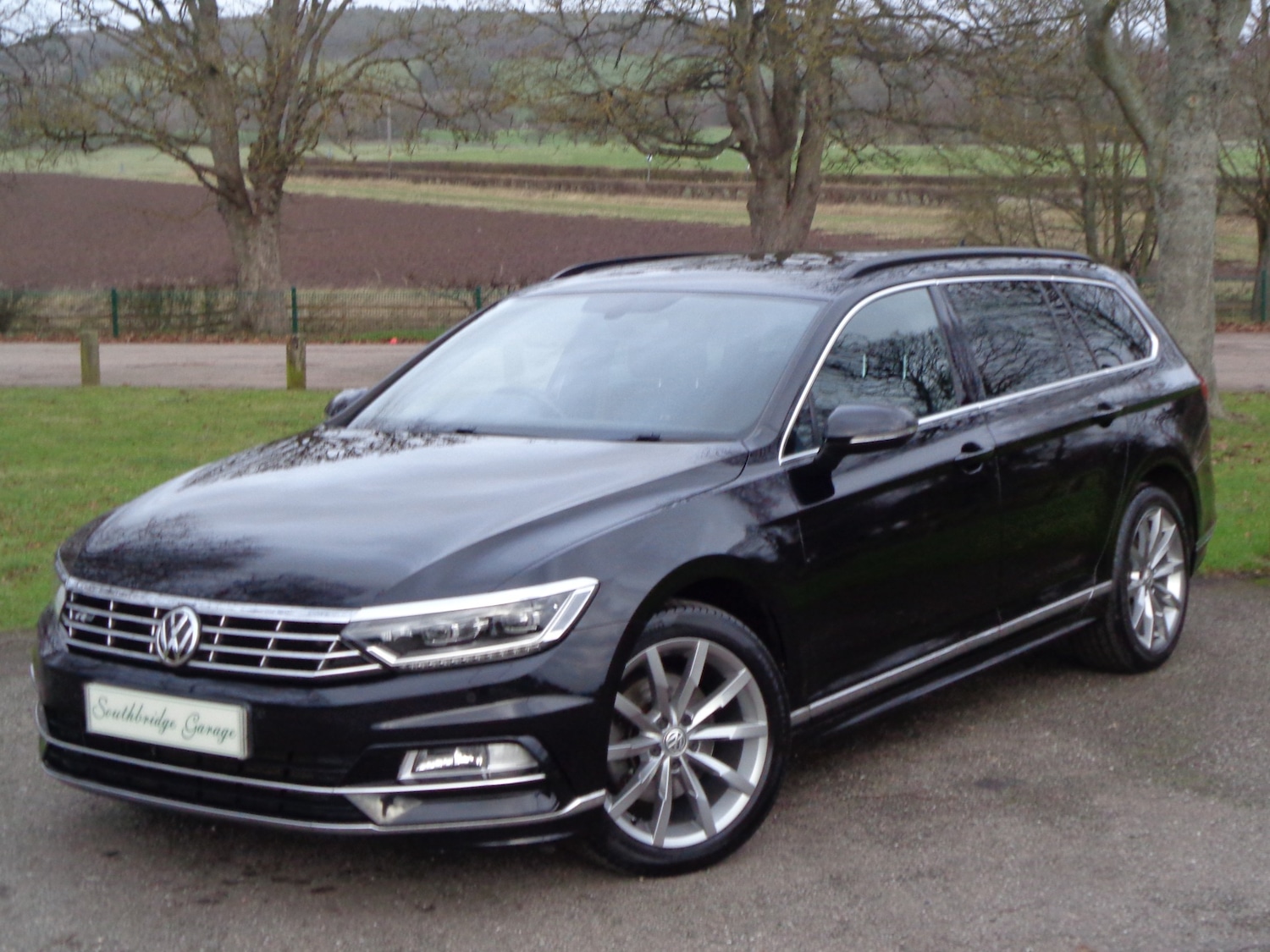 Used Volkswagen Passat 2018 for sale - 77901035: Photo 2