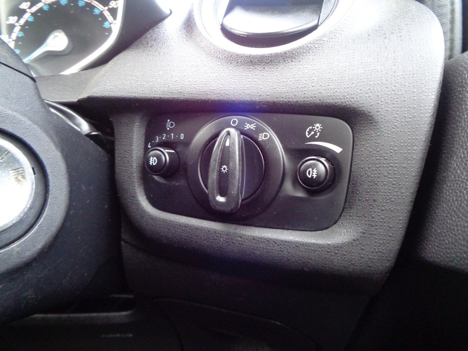 Used Ford Fiesta 2015 for sale - 77530411: Photo 21