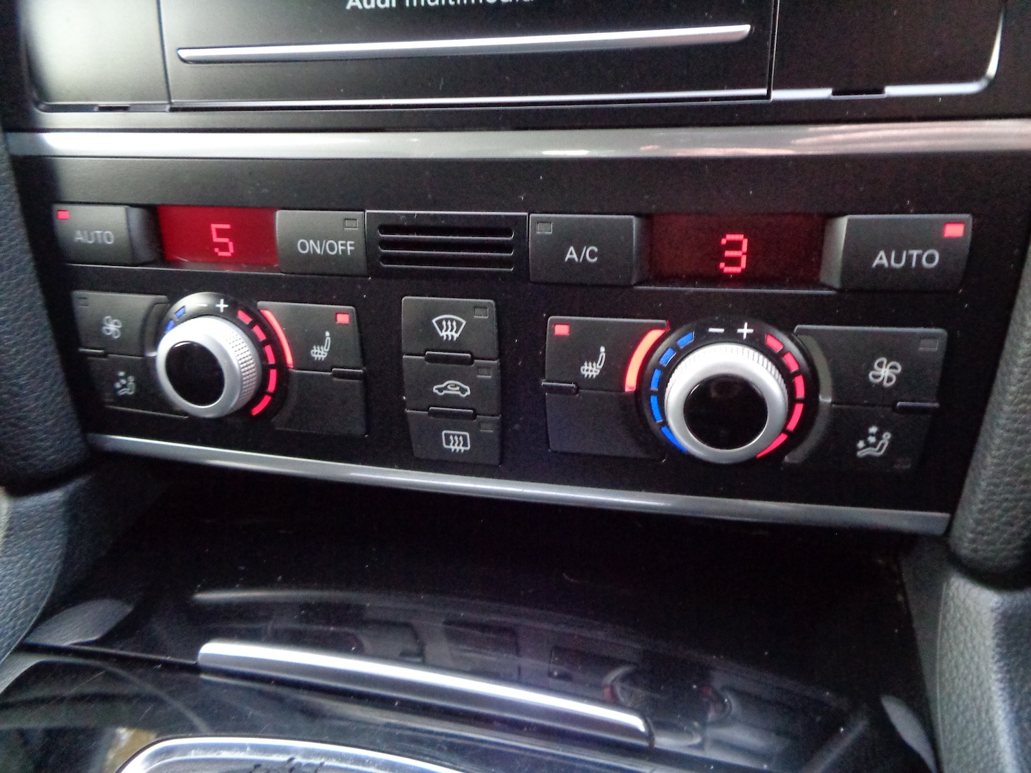 Used Audi Q7 2013 for sale - 76555525: Photo 21