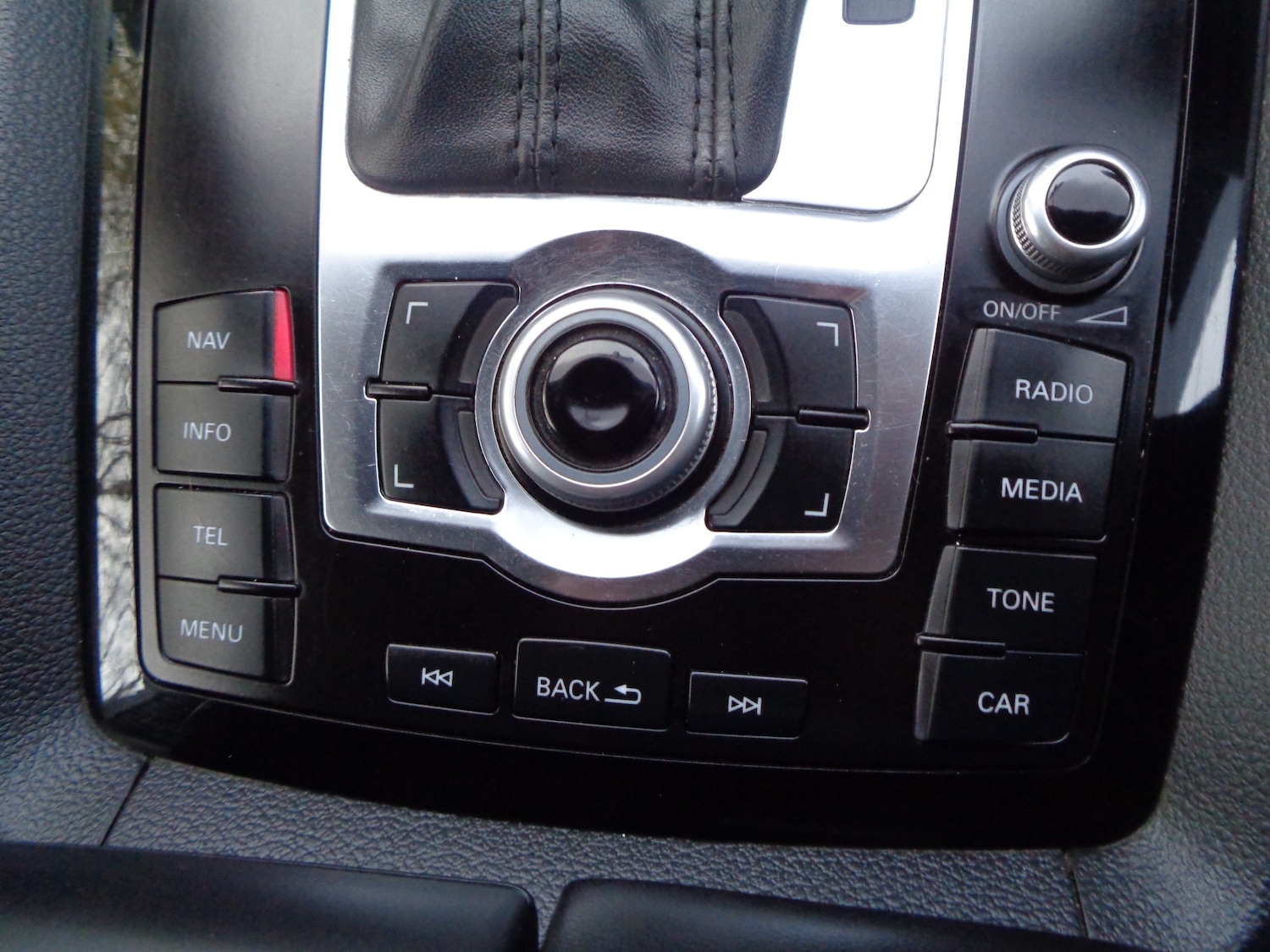 Used Audi Q7 2013 for sale - 76555525: Photo 22