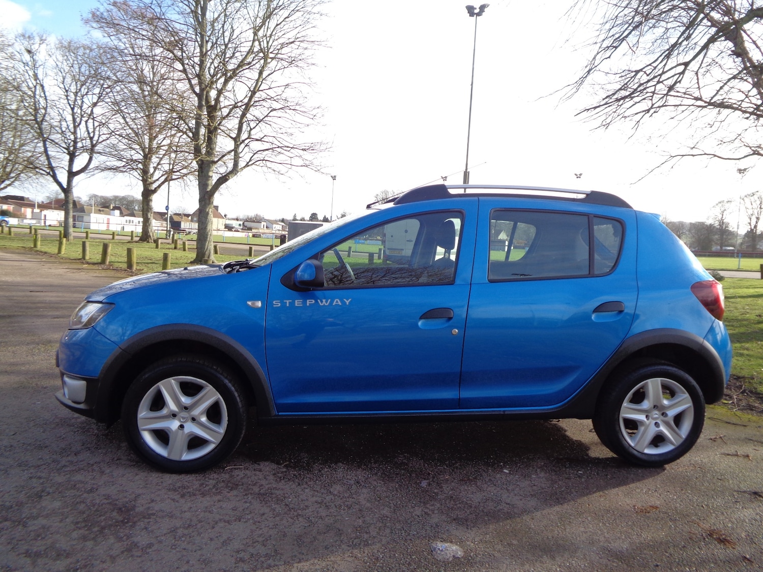Used Dacia Sandero Stepway 2015 for sale - 77640350: Photo 10