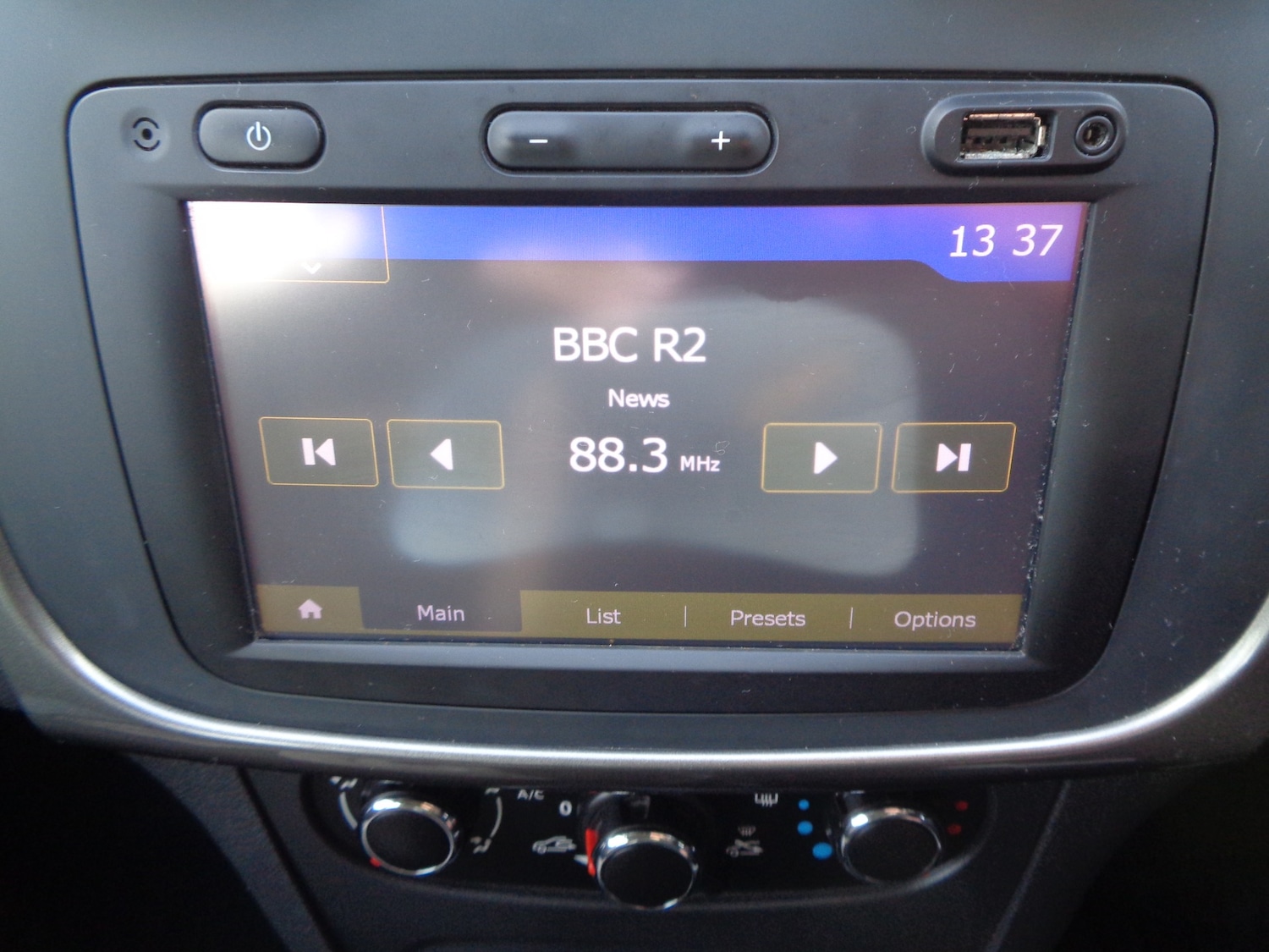 Used Dacia Sandero Stepway 2015 for sale - 77640350: Photo 18