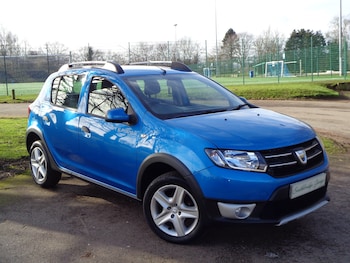 Used Dacia Sandero Stepway 2015 for sale - 77640350: Photo