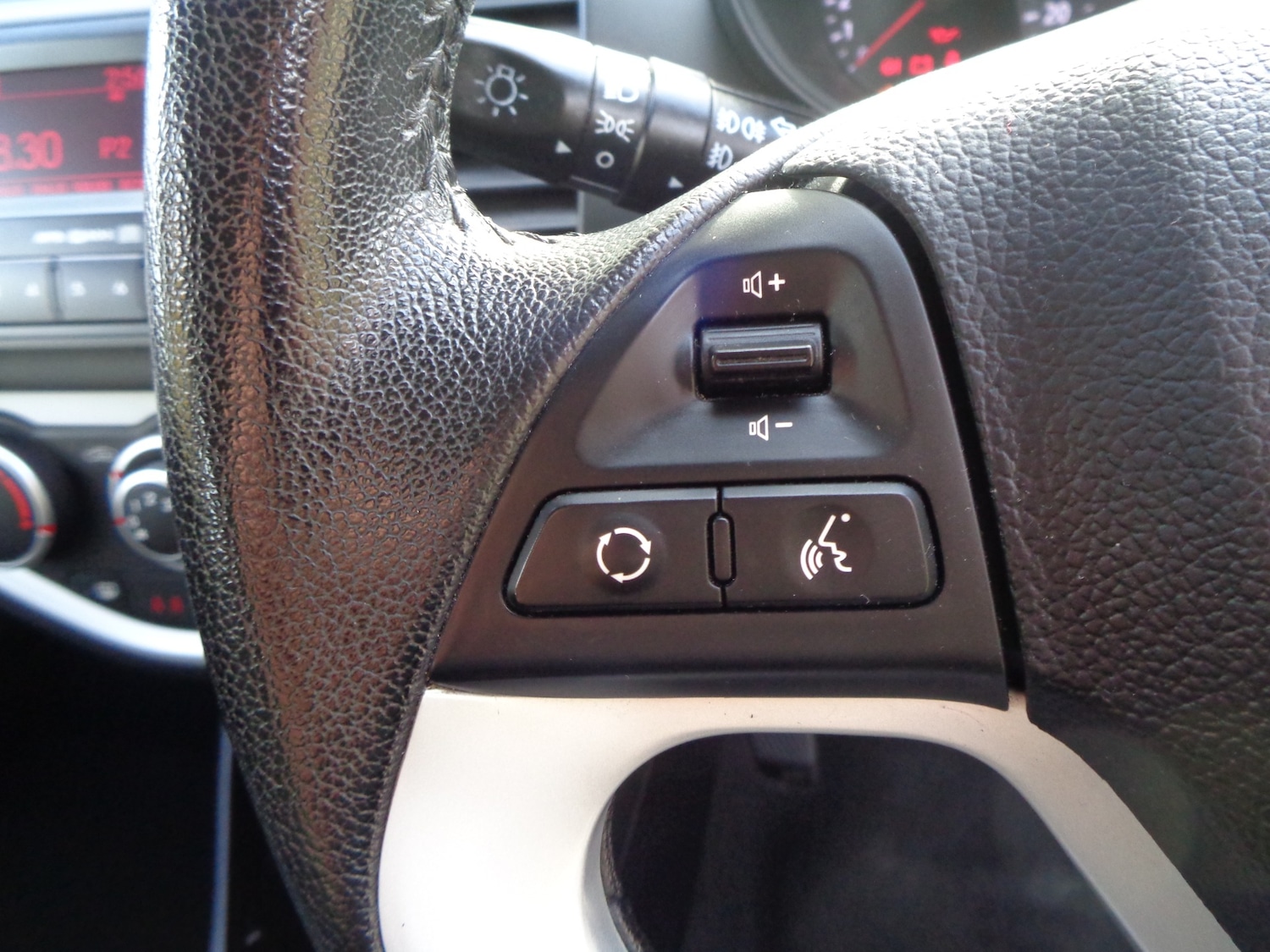 Used Kia Picanto 2012 for sale - 76208032: Photo 18